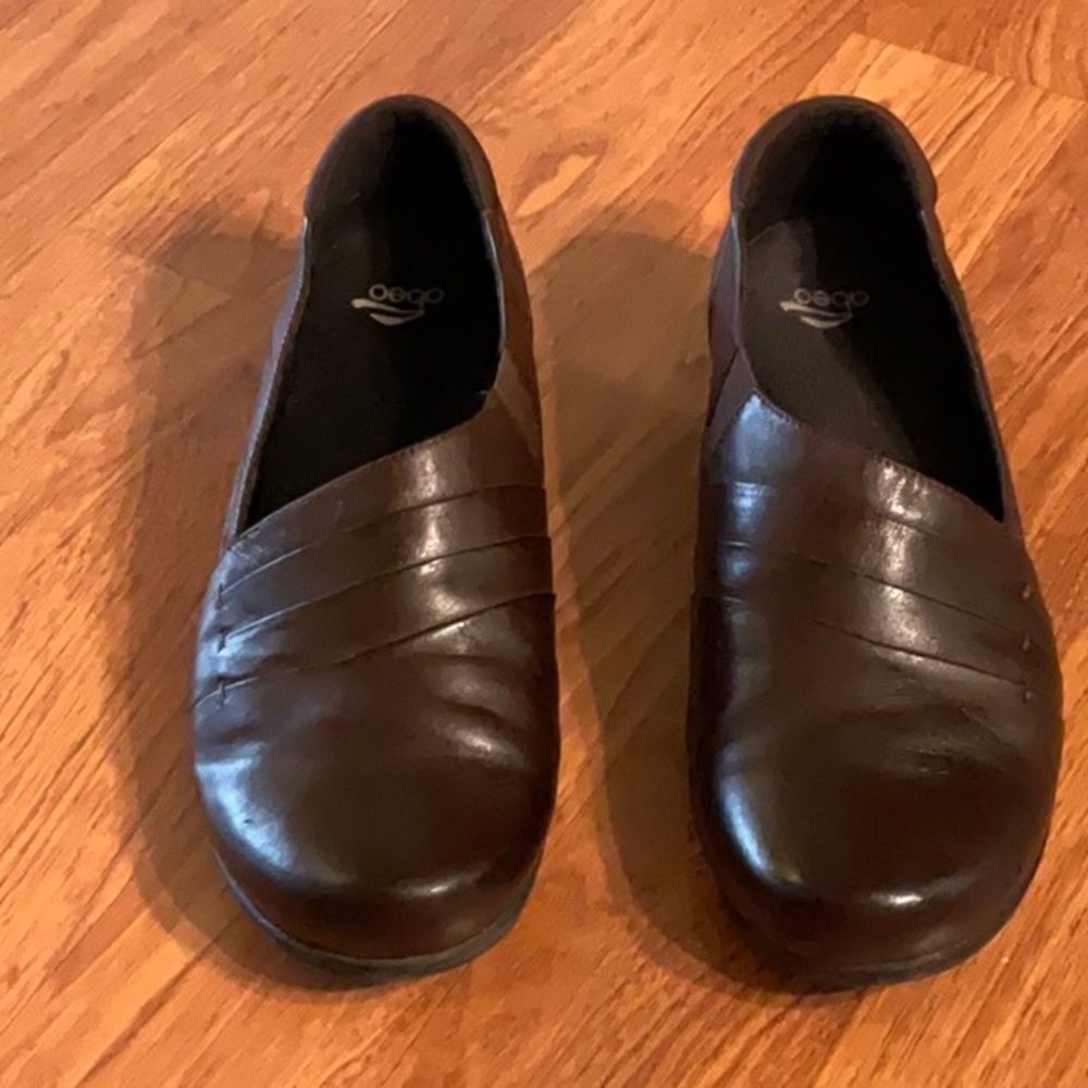 abeo 24/7 Adele Brown Leather Slip On Shoes